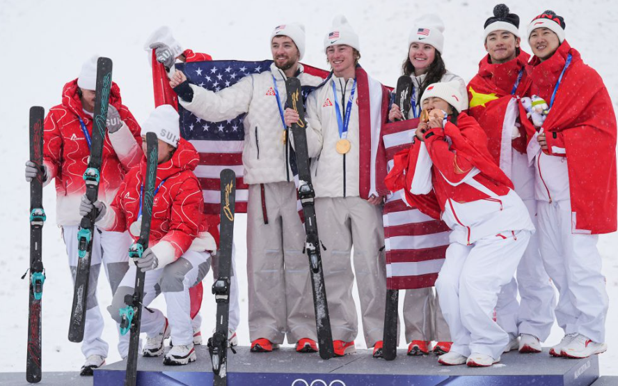 华体会娱乐引领时尚潮流生活